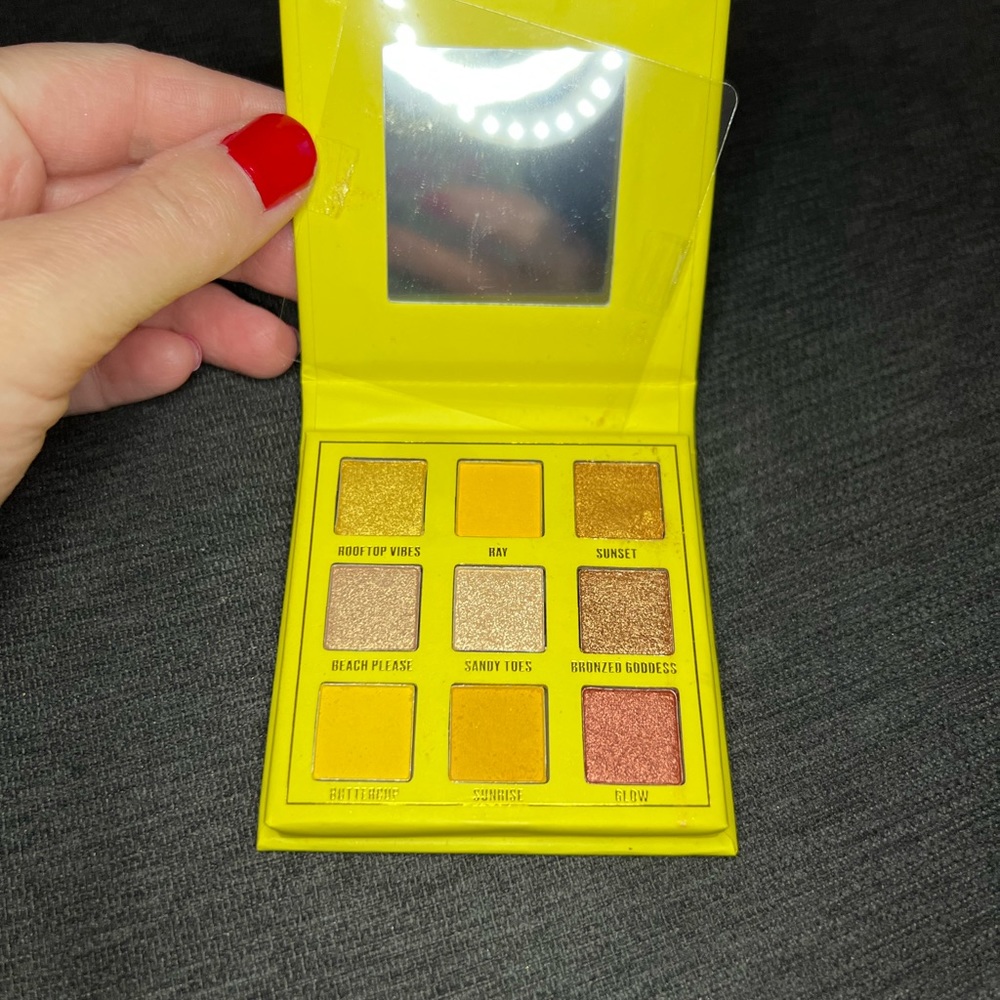 makeup obsession palette - Picture 2 of 2